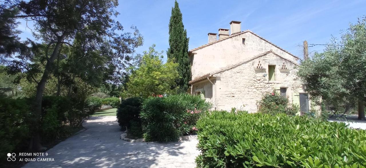 Le Mas Neuf 1752 Arles Exterior foto