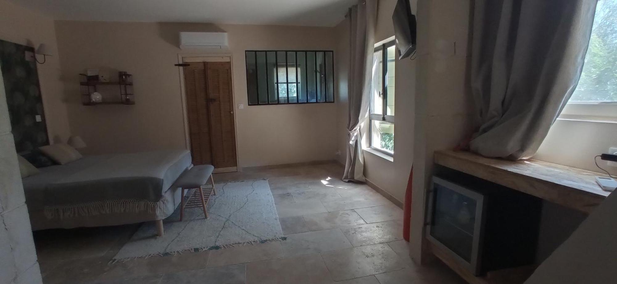 Le Mas Neuf 1752 Arles Exterior foto